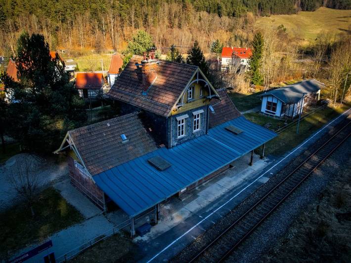 Ganze Wohnung, Bahnhof Paulinzella in Königsee-Rottenbach, Ostthüringen