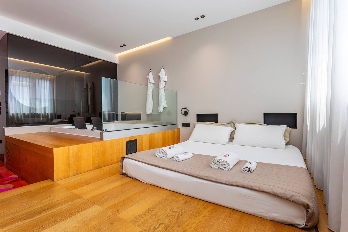 Chambre d'hôtes 'Zoe Luxury Suites - Premiere 01' avec vue sur la mer, Wi-Fi et climatisation in Catane, Province de Catania