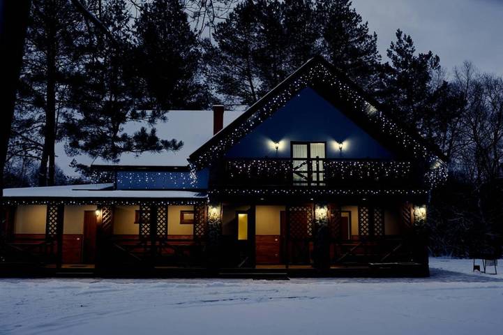 B&b per 3 persone, con Terrazza e Giardino nonché Piscina e Sauna in Ucraina