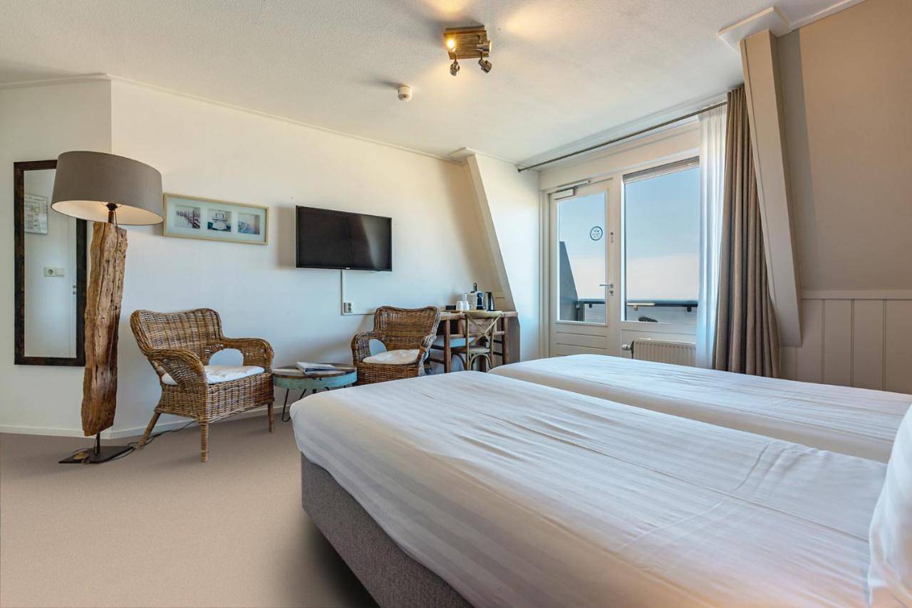 Strandhotel Noordzee in De Koog, Nederlandse waddeneilanden