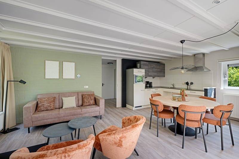 Rcn de Roggeberg — Aangepaste bungalow de Dobbe in Friesland