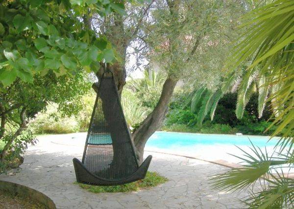 Maison d’hôte pour 3 personnes, avec Terrasse et Jardin ainsi que Piscine et Vue à La Seyne-sur-Mer