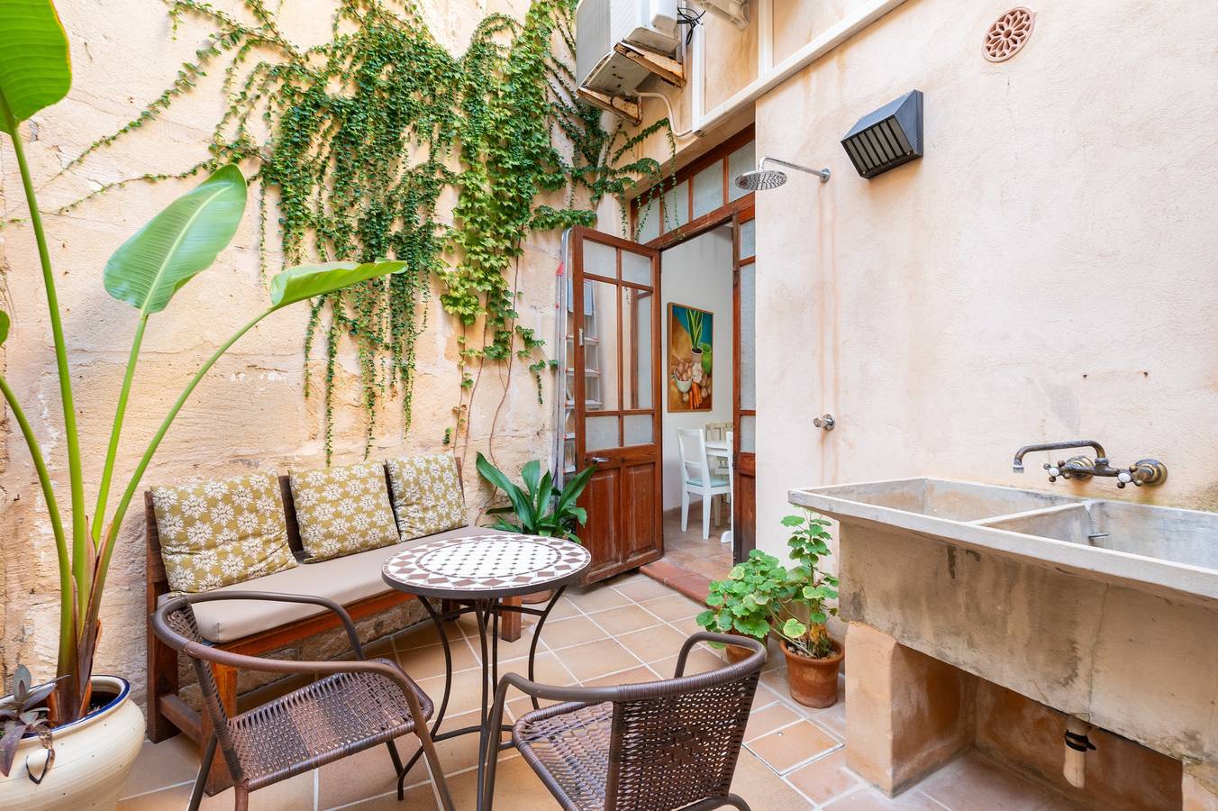 Haustierfreundliches Ferienhaus 'Casa Romana' mit Bergblick, Pool und Wlan in Pollença Stadt, Pollença