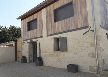 Gîte pour 5 personnes, avec terrasse et jardin à Coulon