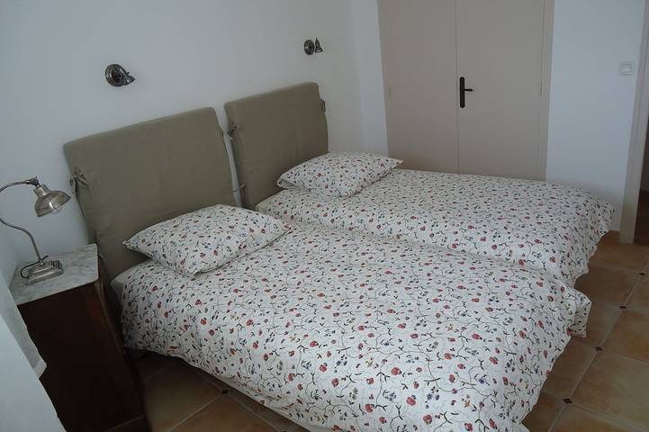 Location de vacances pour 5 personnes, avec jardin et terrasse à Châteauneuf-Val-Saint-Donat - 4