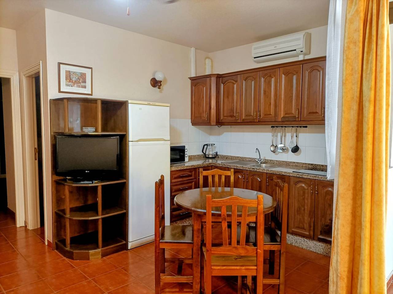 Ferienhaus 'Casa La Canela' mit Gemeinschaftspool, Garten und Wlan in La Trinchera, La Gomera