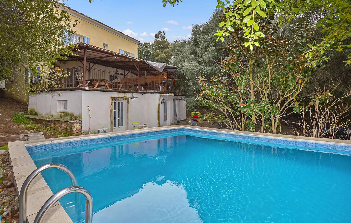 Incantevole appartamento con 2 camere da letto, piscina, Wi-Fi e terrazza vicino a Oletta in Oletta, Calvi e dintorni