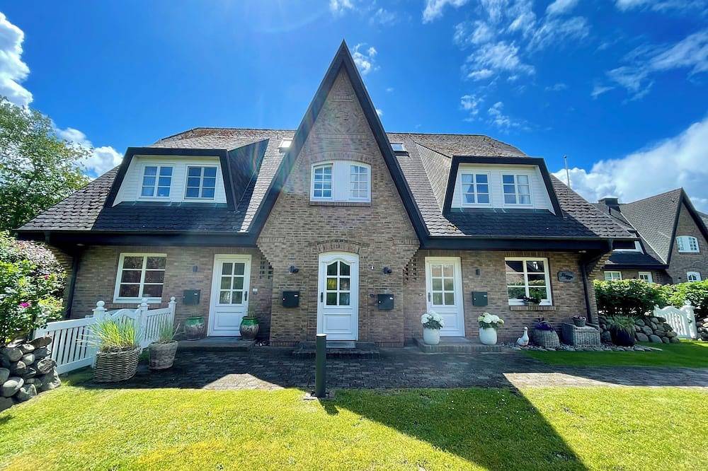 Ganze Wohnung, Idyllisch gelegene Wohnung mit Balkon für bis zu 4 Personen fußläufig zum Starnd in Munkmarsch, Sylt (Gemeinde)