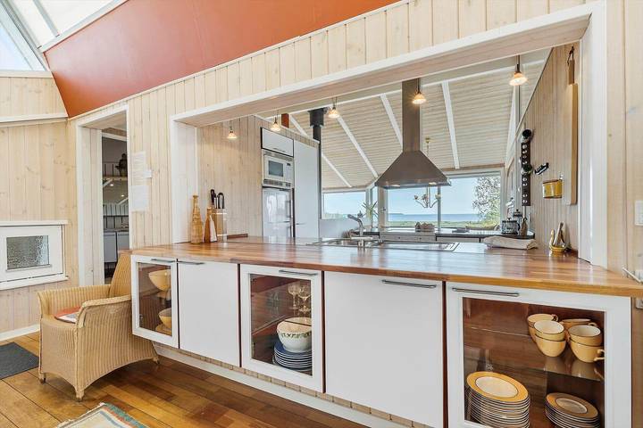 Ferienhaus für 5 Personen, mit Terrasse und Sauna sowie Whirlpool in Lyngsbæk Strand - 4