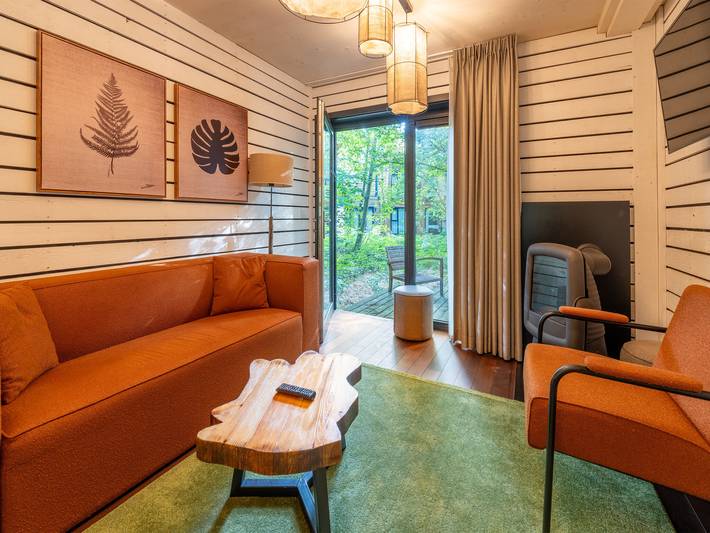Cottage for 4 people, with pool and garden as well as terrace in Belgium