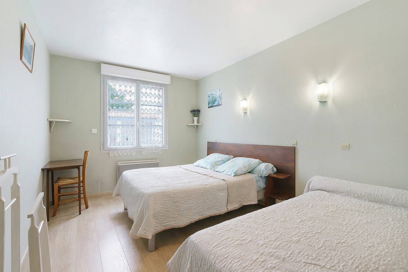 Chambre d’hôtes Vanille avec terrasse partagée, jardin privé et Wi-Fi in Semussac, Région de Saintes