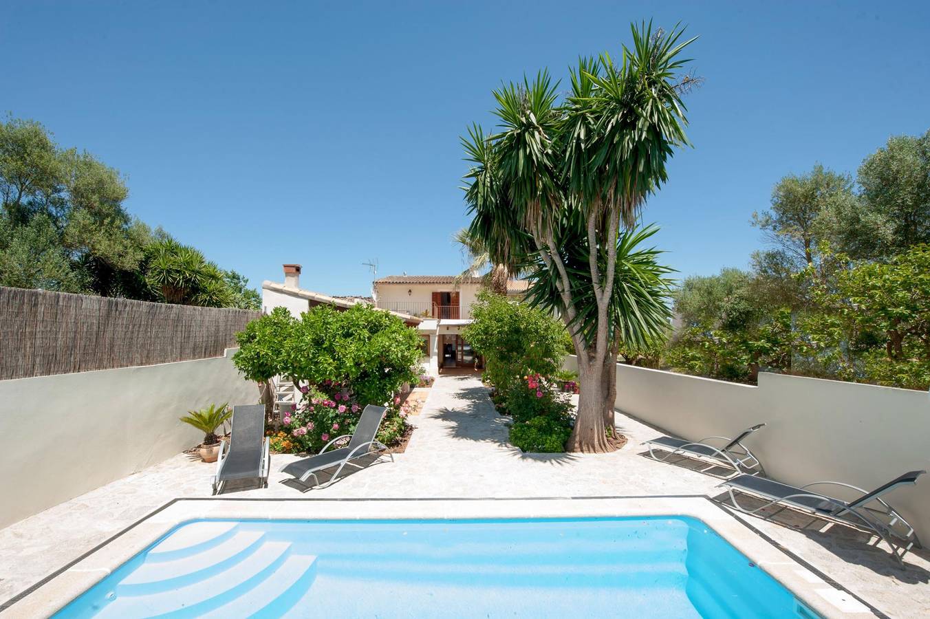 Woodhouse - Preciosa casa de pueblo, con piscina privada, porche con barbacoa y preciosa terraza. Wifi Gratis in Ariany, Interior de Mallorca