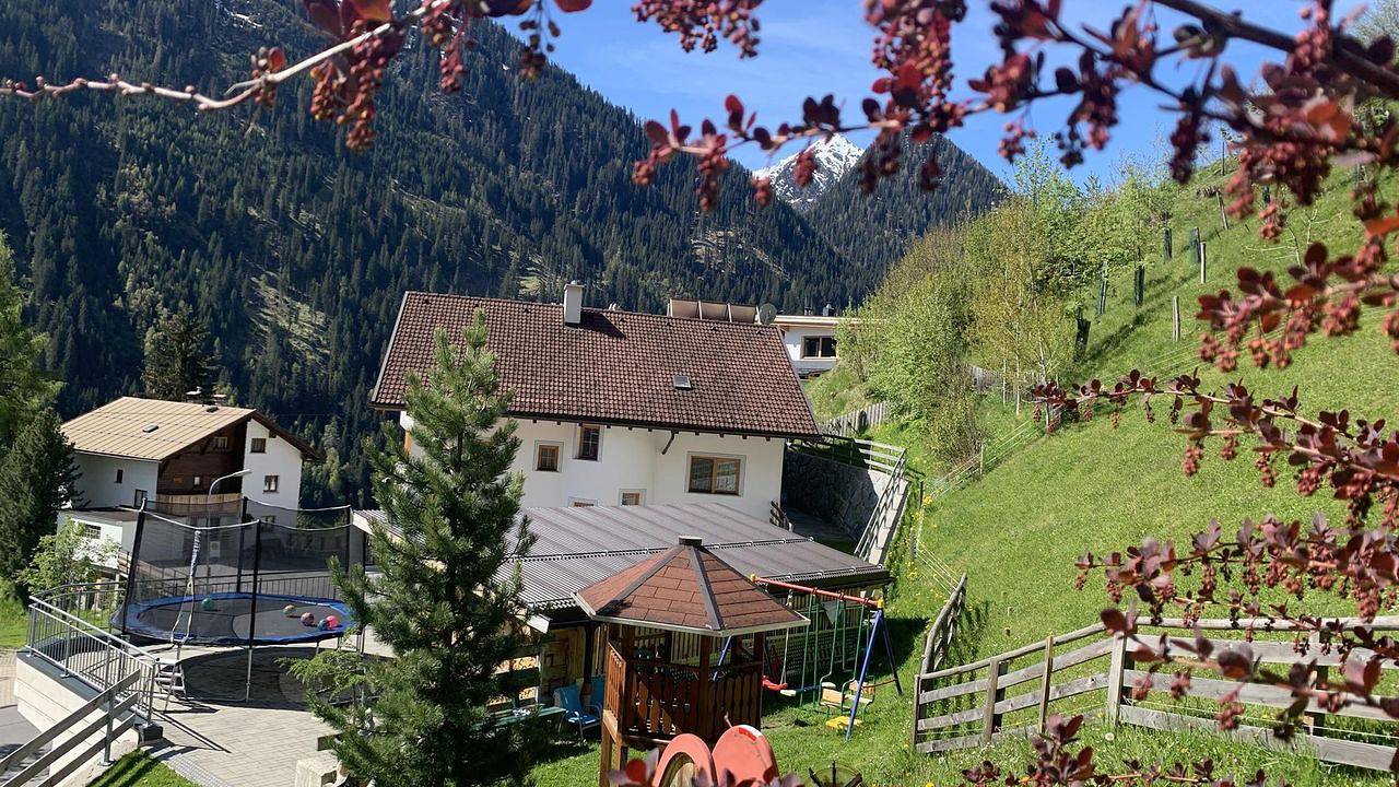 Entire holiday apartment, Ferienwohnung für 5 Personen (60 m²) in Kappl in Kappl, Verwall mountains