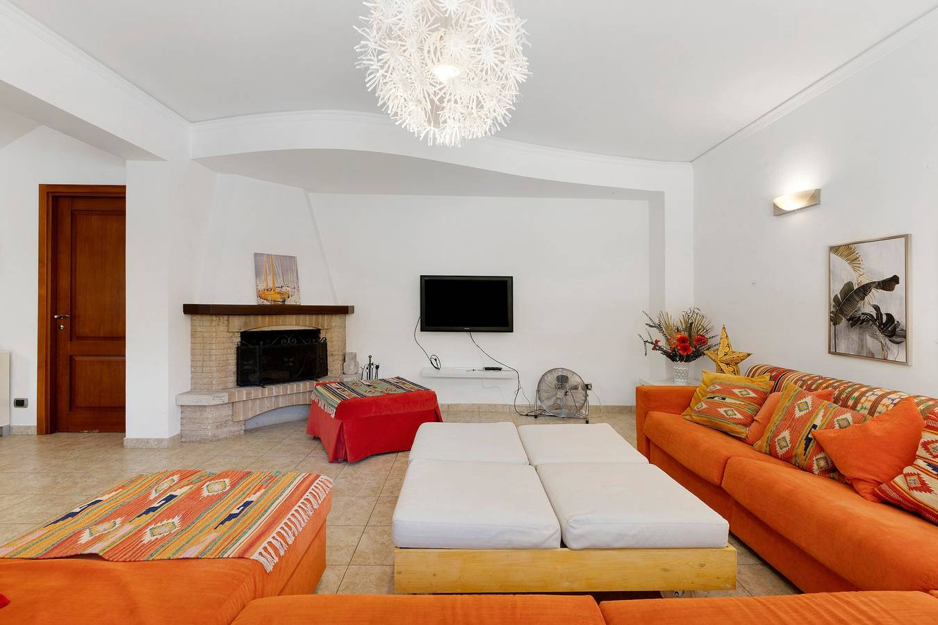 Entire apartment, Apartment 'Studio  Sicilia - 3pax' with Shared Pool, Shared Terrace and Wi-Fi in Marina di Ragusa, Ragusa