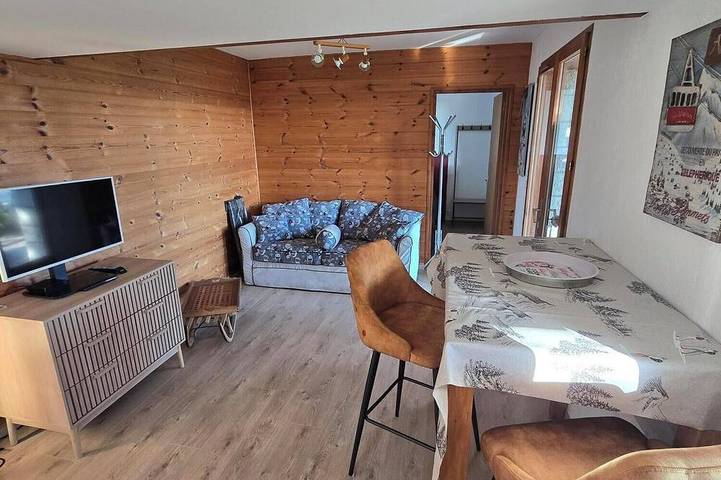 37 m2 apartment in Rdc chalet with south-facing lake view in Puy-Sanières, Parque Nacional de los Ecrins