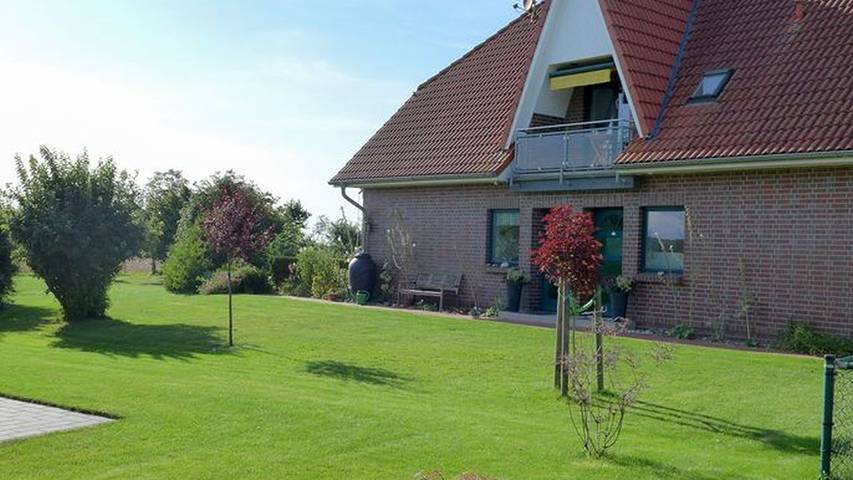 Ferienwohnung für 3 Personen, mit Terrasse und Garten in Saal