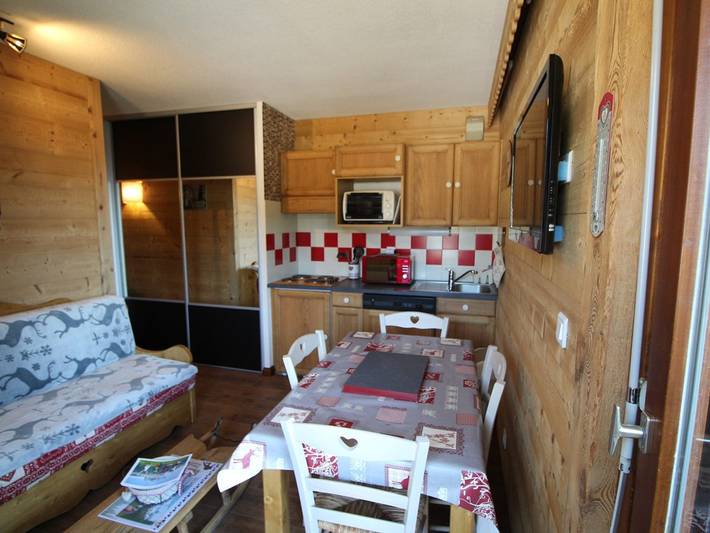 Gîte pour 4 personnes, avec balcon dans Les Carroz - 2