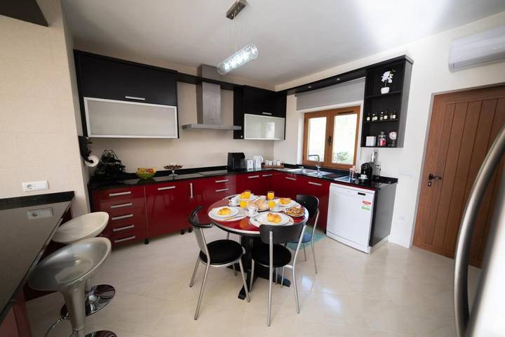 Location de vacances pour 4 personnes, avec piscine ainsi que jardin et jacuzzi dans São Lourenço do Douro