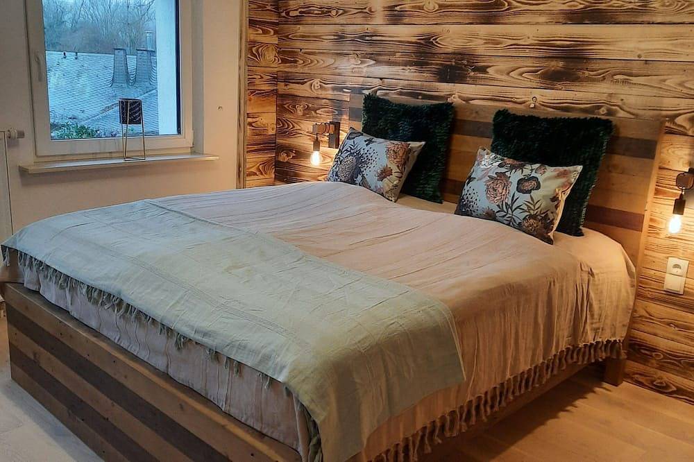 Entire apartment, Big break in the beautiful Eifel with sauna and fireplace in Nettersheim, Naturpark Hohes Venn-Eifel
