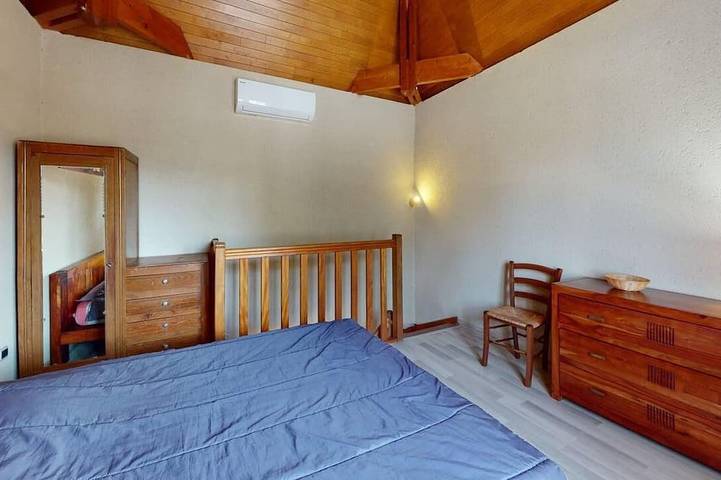 Location de vacances pour 8 personnes, avec terrasse et jardin à Beaugas - 3