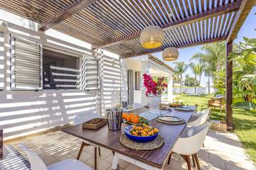 Villa for 4 Guests in Arenella, Syracuse Province, Picture 3