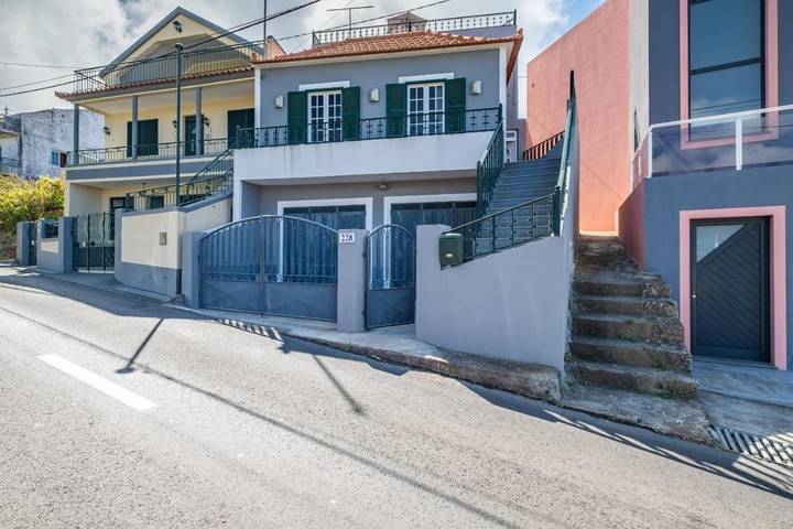 Casa de férias para 6 pessoas, com Varanda e Terraço e ainda Vista em Ribeira Brava