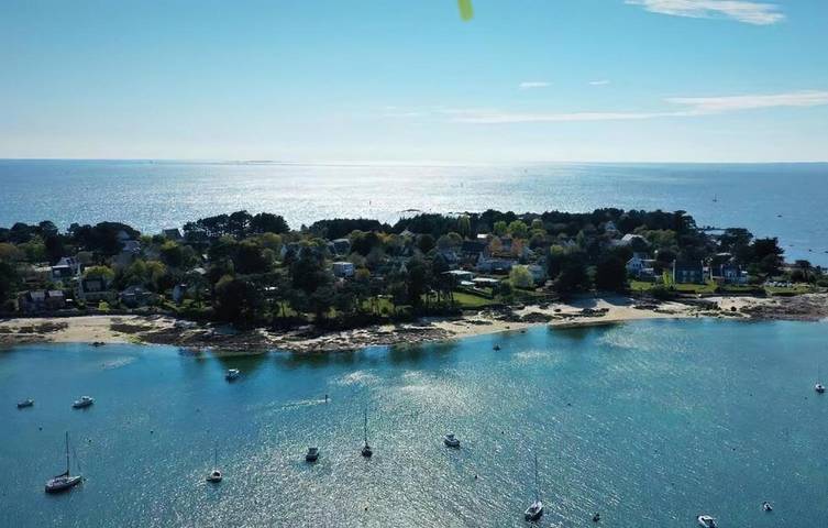 Gîte pour 6 personnes, avec jardin et terrasse dans Le Cabellou - 2