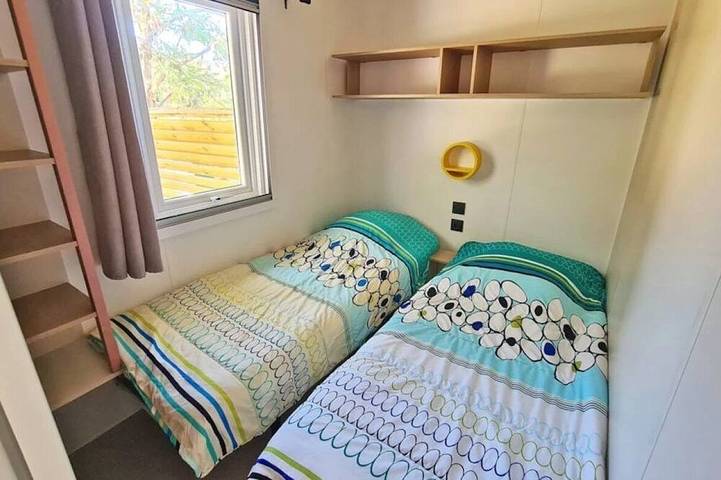 Zecamping 3 étoiles dog friendly mobil-home Tv Lv clim 34m2 8 pers in Bauduen, Brignoles Region