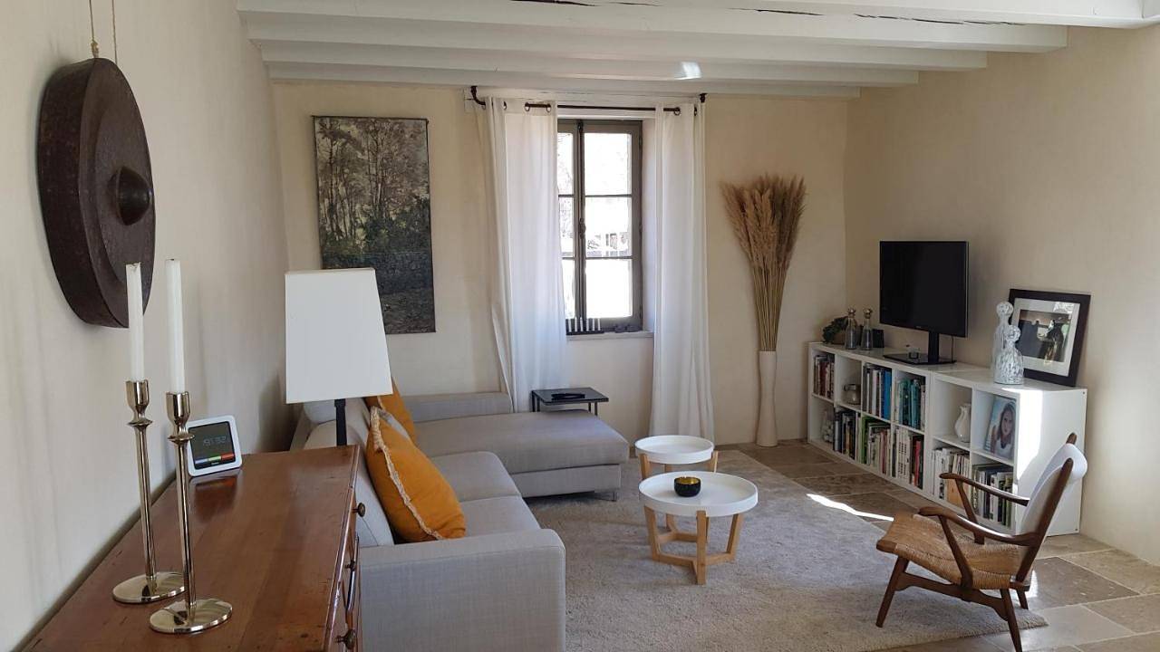 Two-Bedroom House in Figeac, Lot