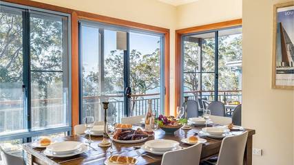 Holiday Home for 8 People in Nelson Bay, Hunter Valley, Photo 4