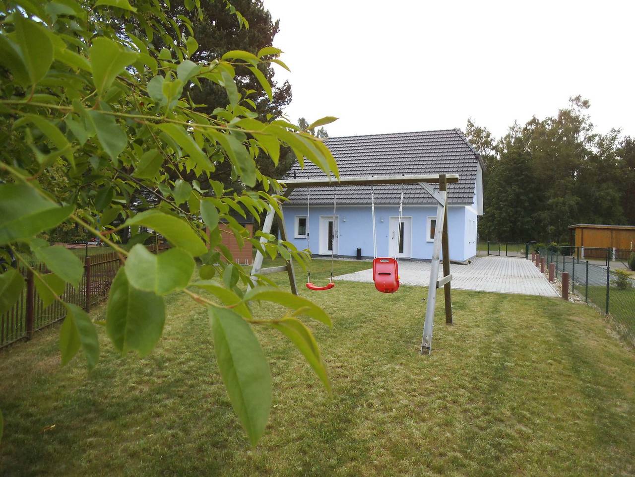 Ganze Ferienwohnung, Haus Sonneneck 2 Fewo - 500 m² umzäunten Garten in Trassenheide, Usedomer Norden