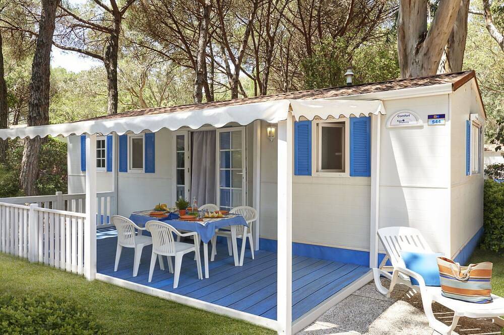 Nice apartment in villa for 6 guests with A/C, Wifi, pool, Tv, patio and parking in Tyrrhenian Coast Campania