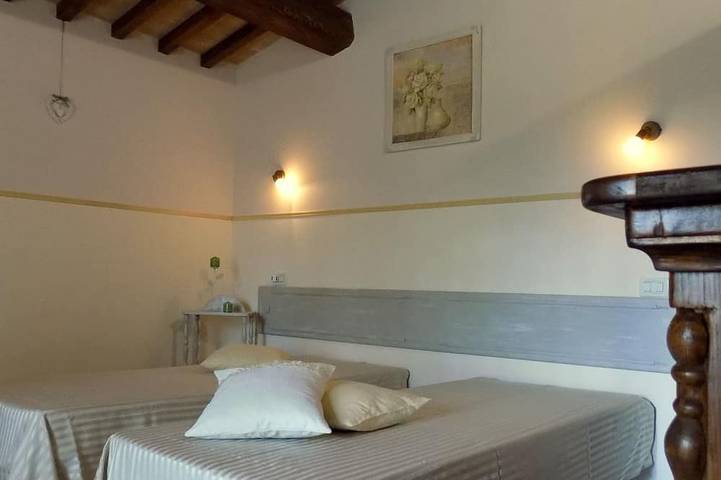 Girasoles (Apartamento para 4 p) in Cagli, Valle del Metauro