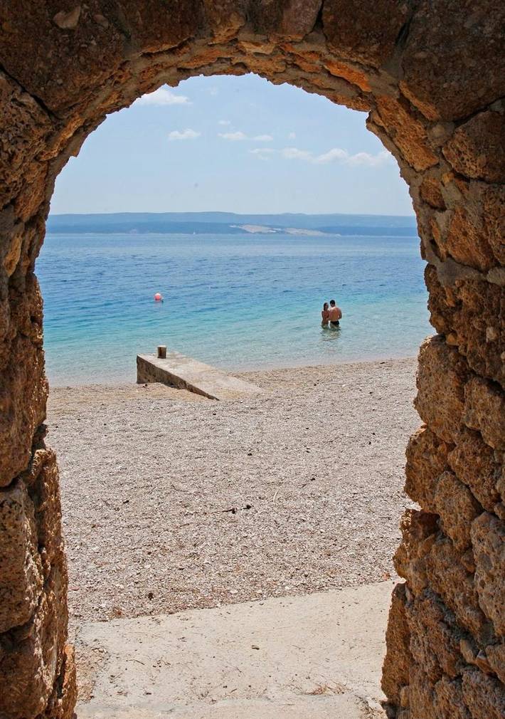 Villa pour 6 personnes, avec piscine ainsi que vue et terrasse, animaux acceptés à Mimice - 3