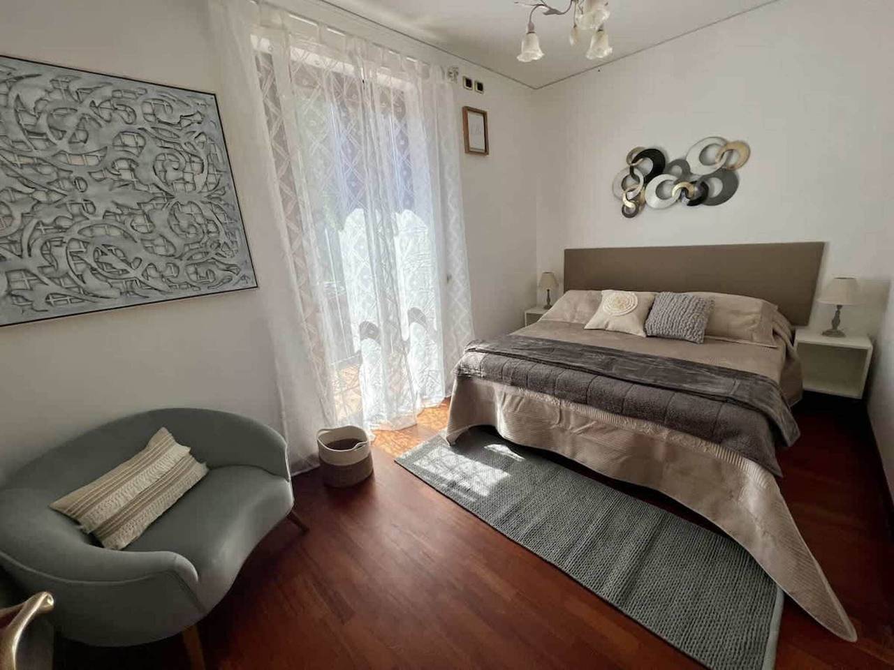 Appartement entier, Villa élégante avec jacuzzi et vue in Grottammare, Région de Grottammare