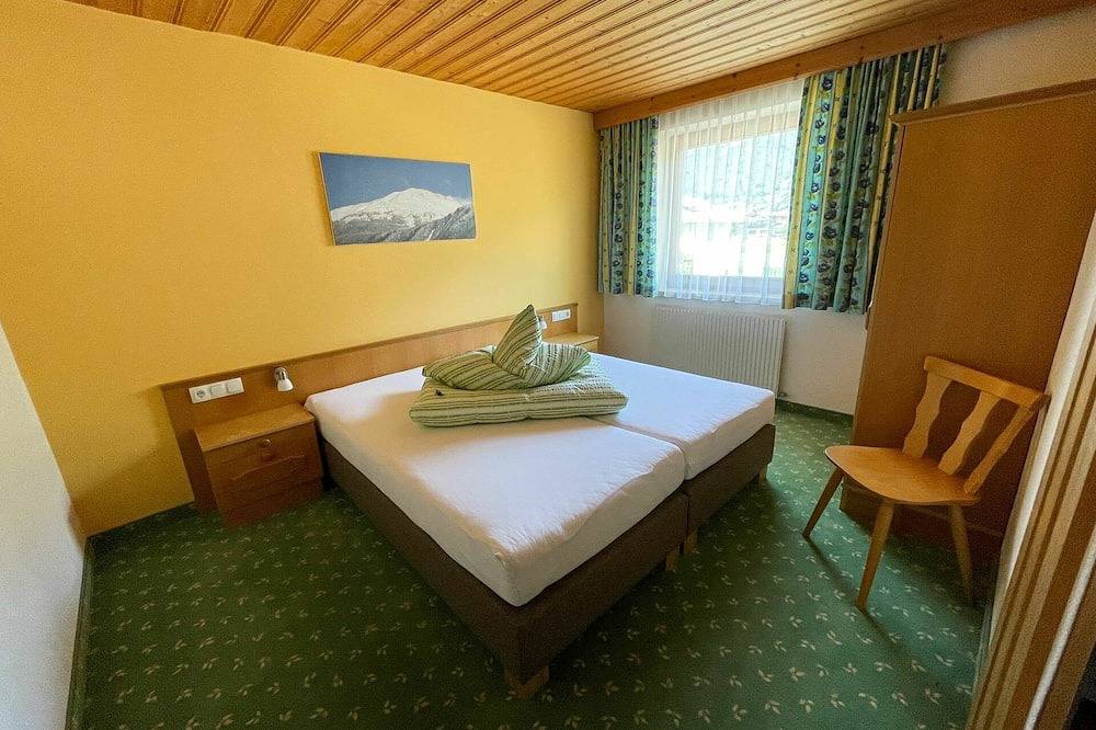 Ganze Wohnung, Angenehme Wohnung für 12 Personen mit  W-Lan, Tv, Terrasse und Haustiere erlaubt in Glockturmkamm, Prutz