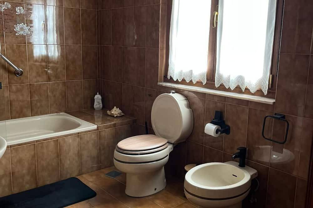 Vive la berrea en Asturias – Casa rural pet friendly en la montaña in Aller, Cordillera Cantábrica