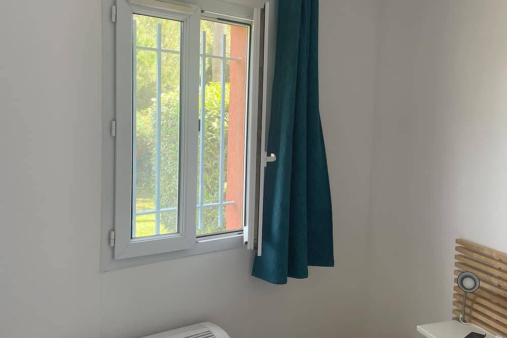 Appartement entier, Appartement 6 pers. Bord de mer, face Porquerolles - Situation exceptionnelle in Hyeres, Parc national de Port-Cros