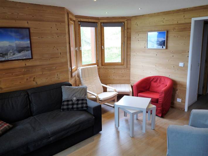 Gîte pour 8 personnes, avec Balcon dans Les Coches