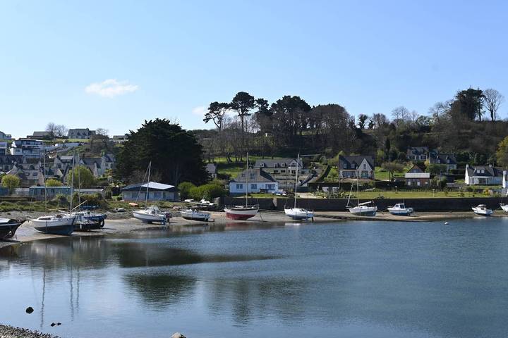 Location de vacances pour 6 personnes, avec jardin ainsi que jacuzzi et sauna, adapté aux familles à Louannec - 4
