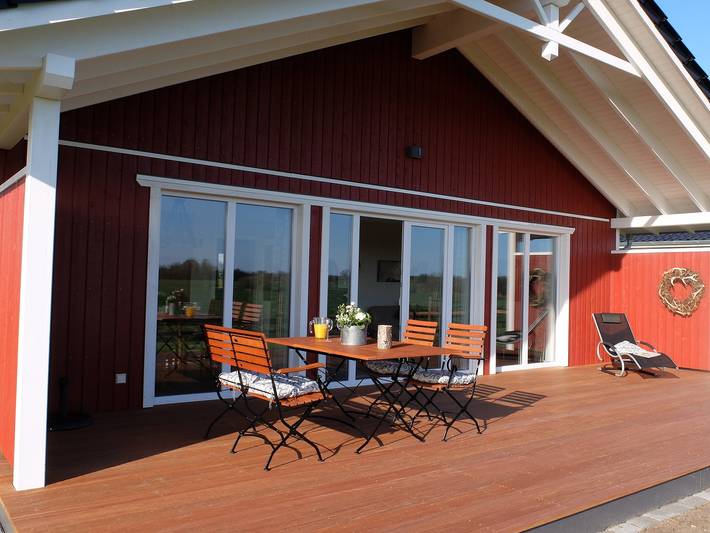 Ferienhaus für 4 Personen, mit Balkon/Terrasse und Whirlpool sowie Terrasse und Garten in Geltinger Bucht