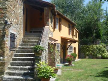 Villa for 6 People in Tuoro sul Trasimeno, Perugia Province, Photo 4