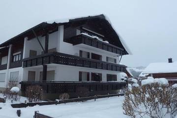 Ferienwohnung für 5 Personen, mit Sauna und Balkon sowie Garten in Wertach