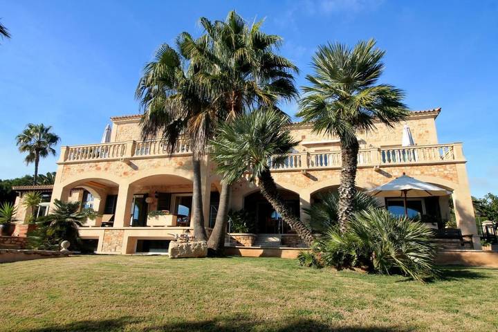Hütte für 14 Personen, mit Balkon und Whirlpool sowie Terrasse und Garten in Santanyí - 2