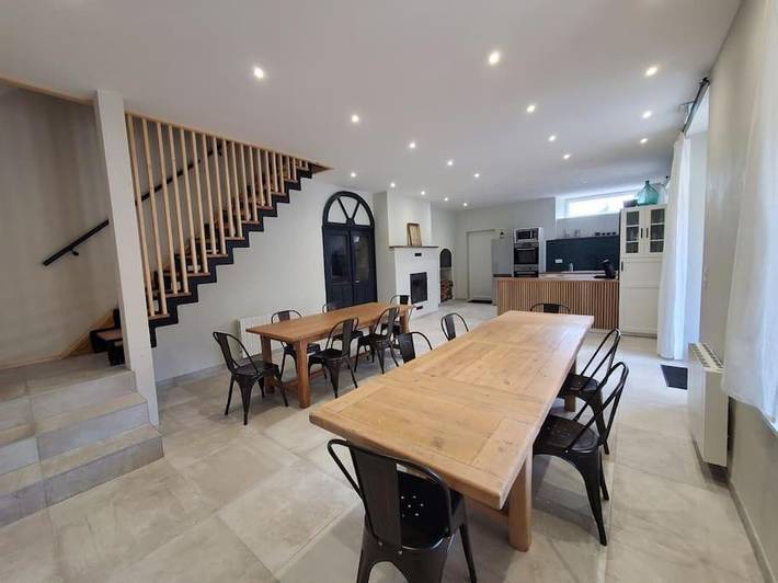 Location de vacances pour 15 personnes, avec Jacuzzi ainsi que Terrasse et Jardin dans Blye