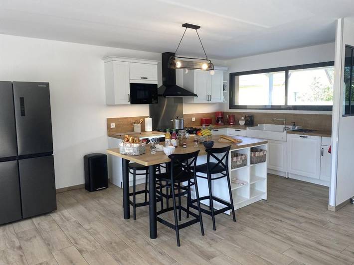 Location de vacances pour 10 personnes, avec jardin ainsi que terrasse et jacuzzi, animaux acceptés dans Denneville Plage - 4