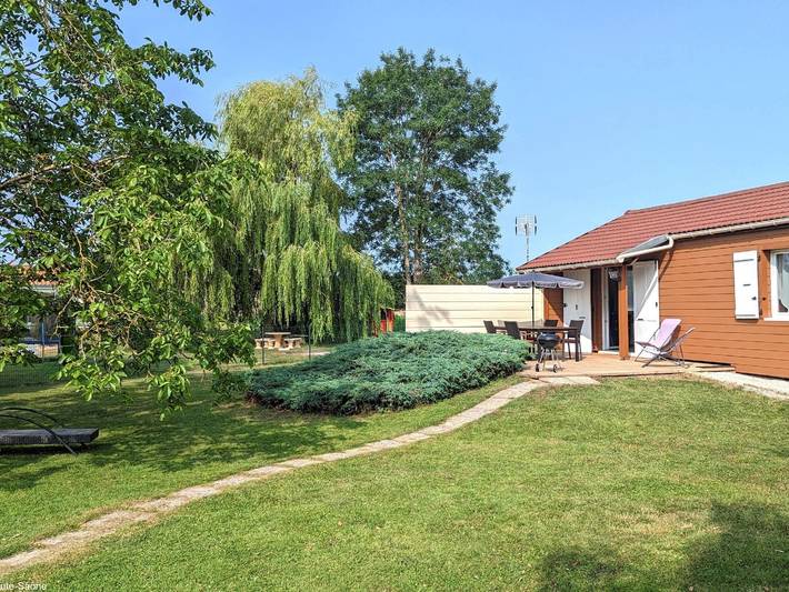 Gîte pour 2 personnes, avec Terrasse et Jardin dans Perrigny-sur-l'Ognon