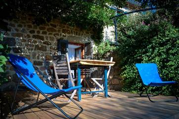 Maison de vacances pour 5 personnes, avec piscine ainsi que vue et jardin en Ardèche