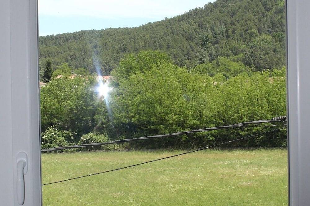 Location De 4 A 6 Personnes Au Soleil in Bessèges, Cevenas