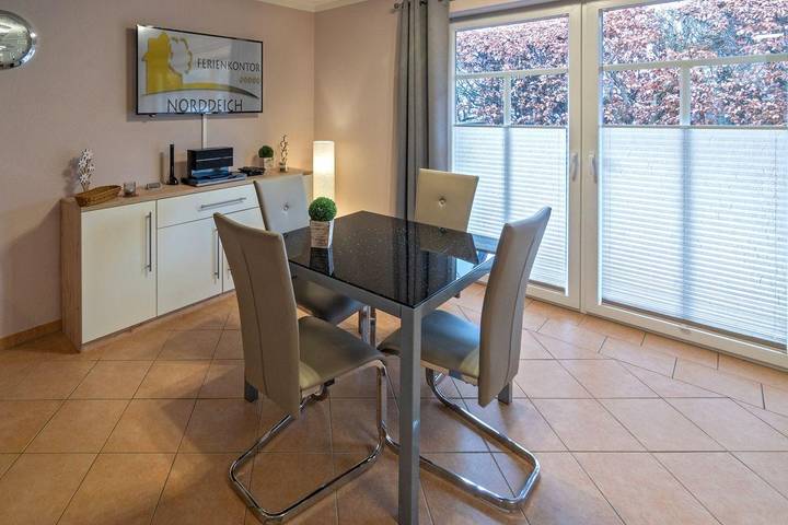 Hütte für 2 Personen, mit Terrasse in Norddeich